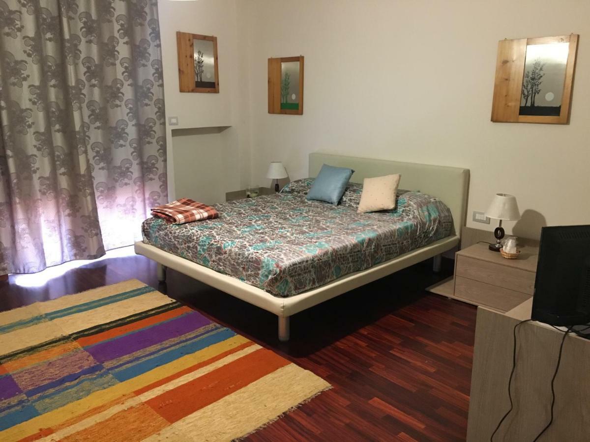 Gioviale Rooms Portici Eksteriør bilde