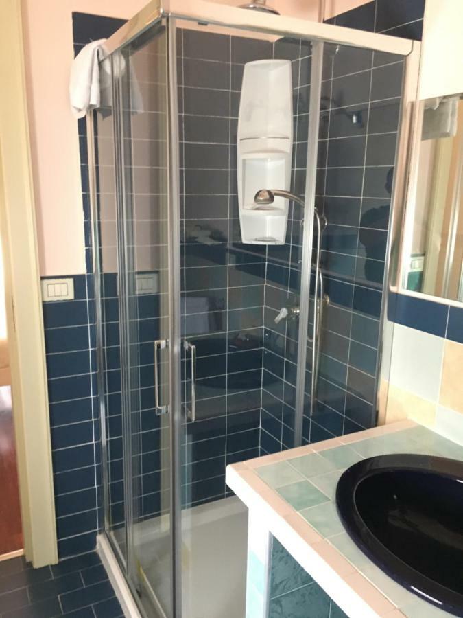 Gioviale Rooms Portici Eksteriør bilde